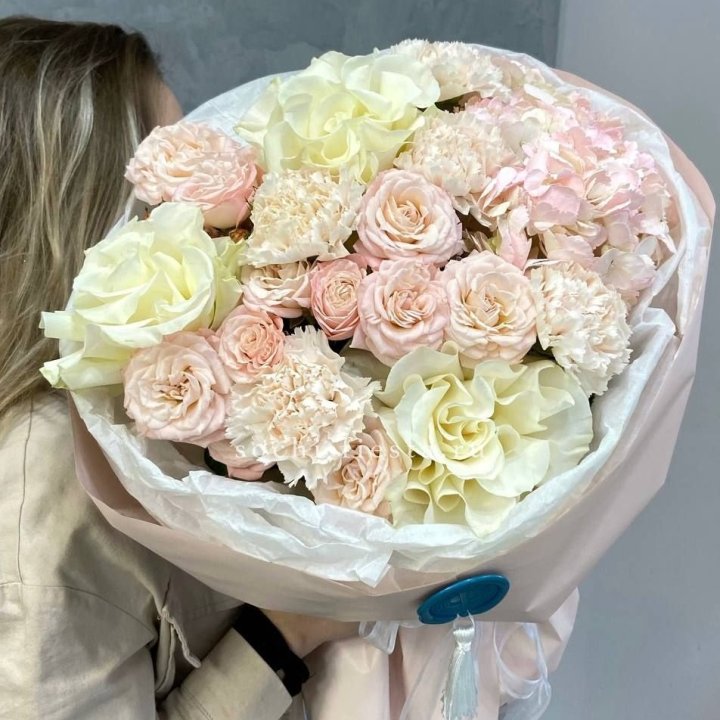 Дизайнерский букет "Джентел" в Благовещенске