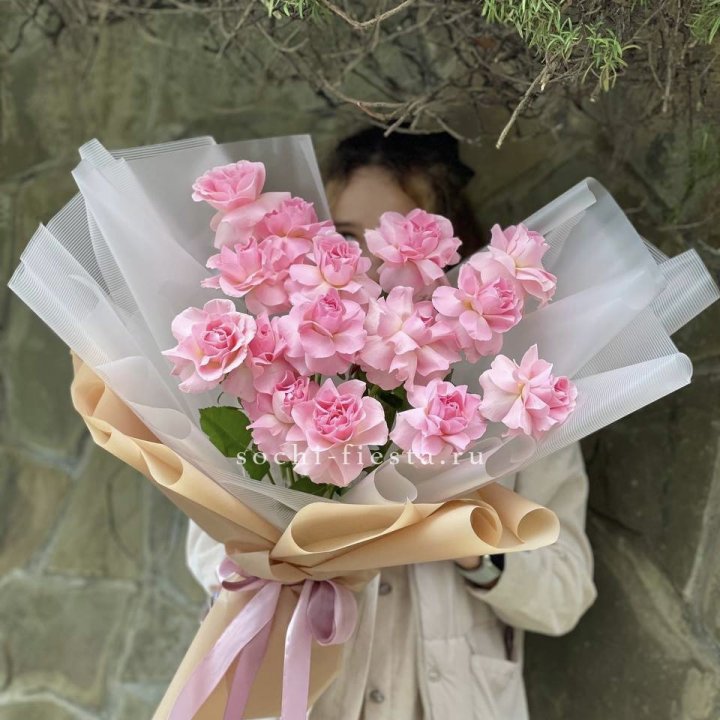 Букет из 15 французских роз Пинк дрим в Благовещенске