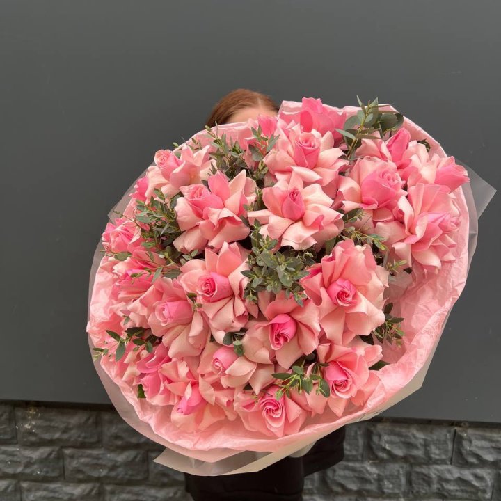  25 розовых французских роз в Благовещенске
