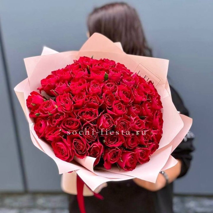 55 кенийских роз в Благовещенске