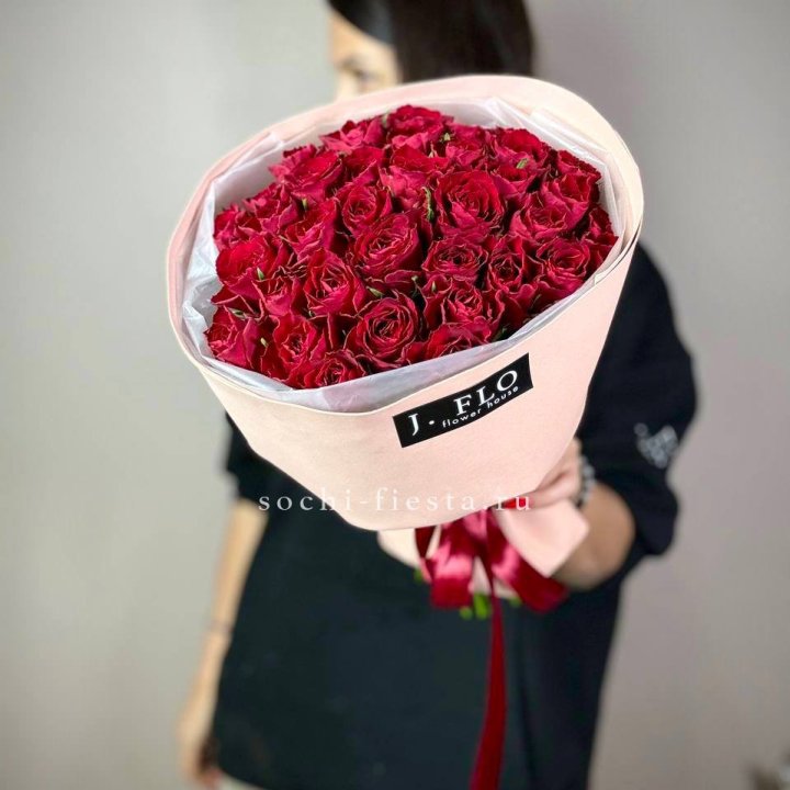 35 кенийских роз в Благовещенске