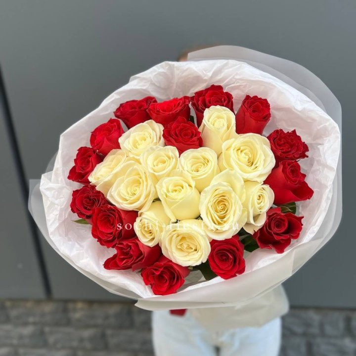 27 роз микс в Благовещенске