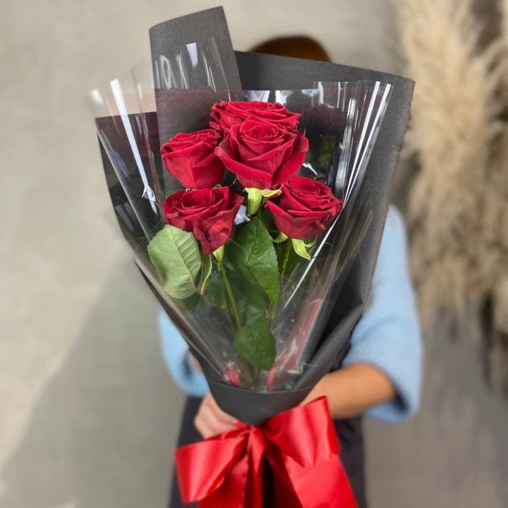5 роз ред наоми в Благовещенске