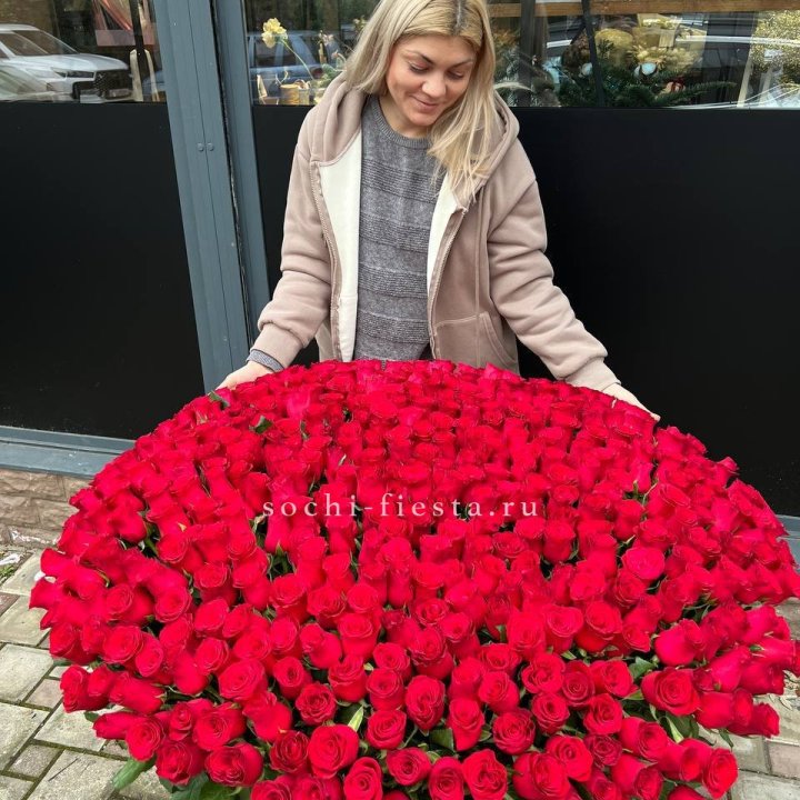 501 красная роза в корзине в Благовещенске