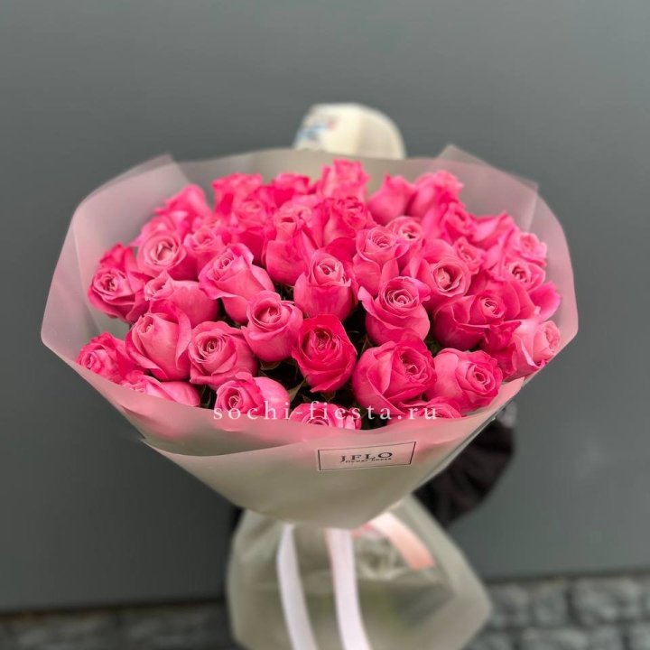 Роза малиновая в Благовещенске