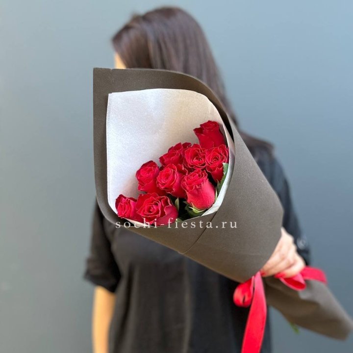 9 красных роз в фоамиране в Благовещенске