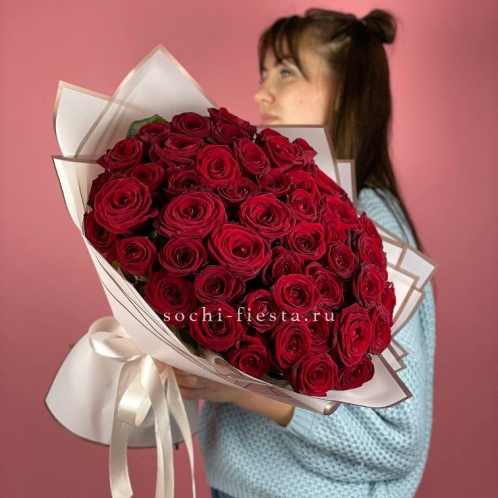 51 красная роза "Лавели" в Благовещенске