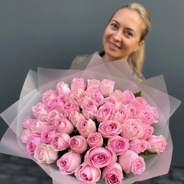 51 розовая роза в Благовещенске