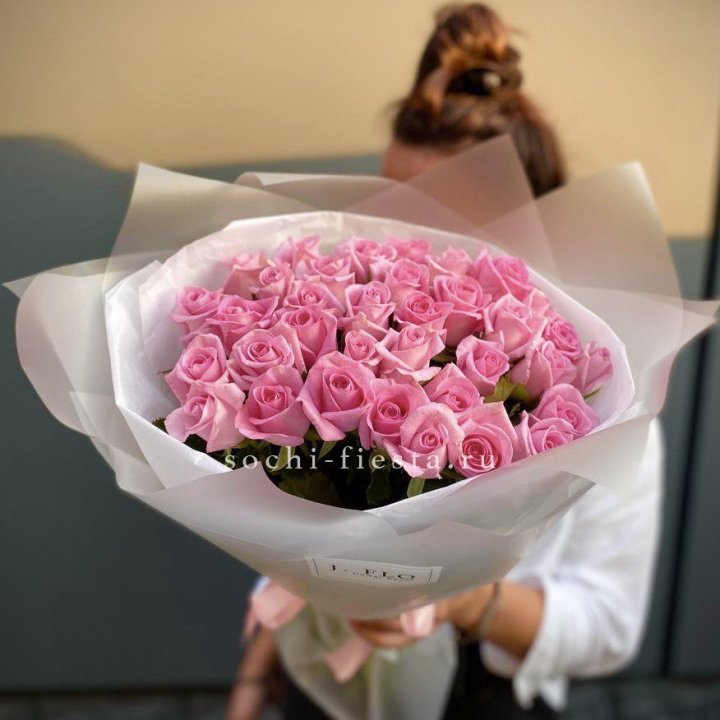 Букет розовых роз  в Благовещенске