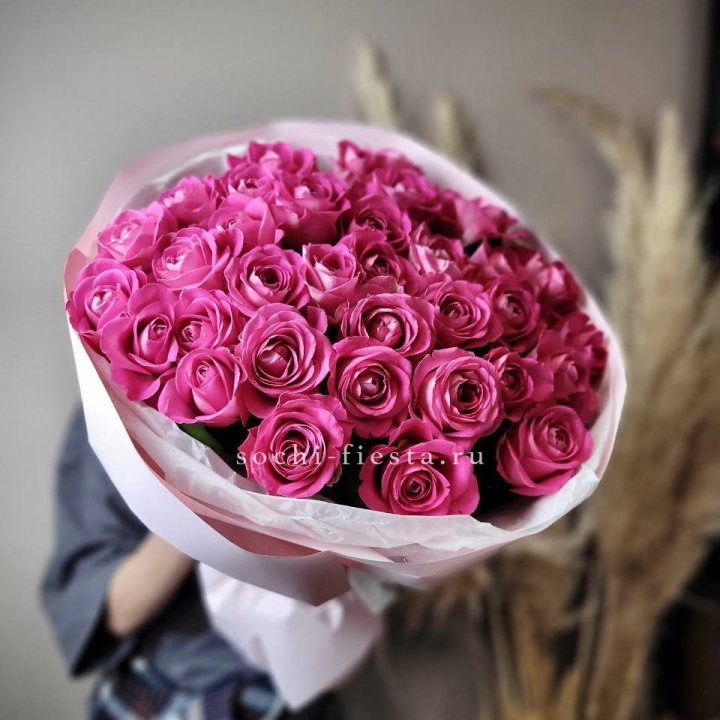 35 розовых роз  в Благовещенске