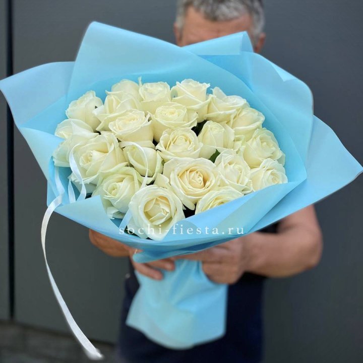 21 белая роза в Благовещенске