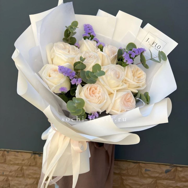 Букет из роз Вайт охара в Благовещенске