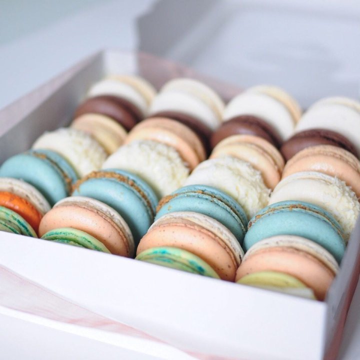 Коробка макаронс 25 шт. в Благовещенске