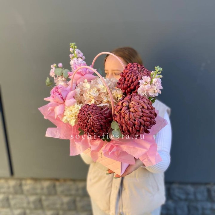 Сумочка нежная с бигуди в Благовещенске