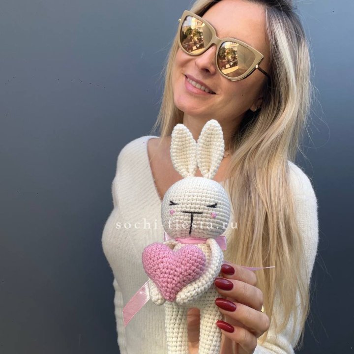Зайка с сердцем ручной работы в Благовещенске
