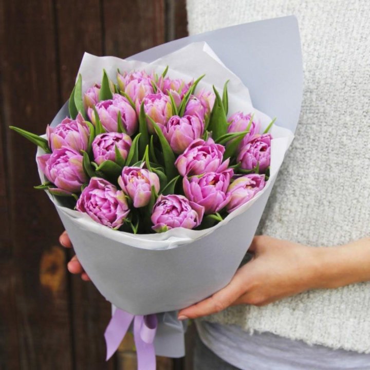 Букет пионовидных тюльпанов в Благовещенске