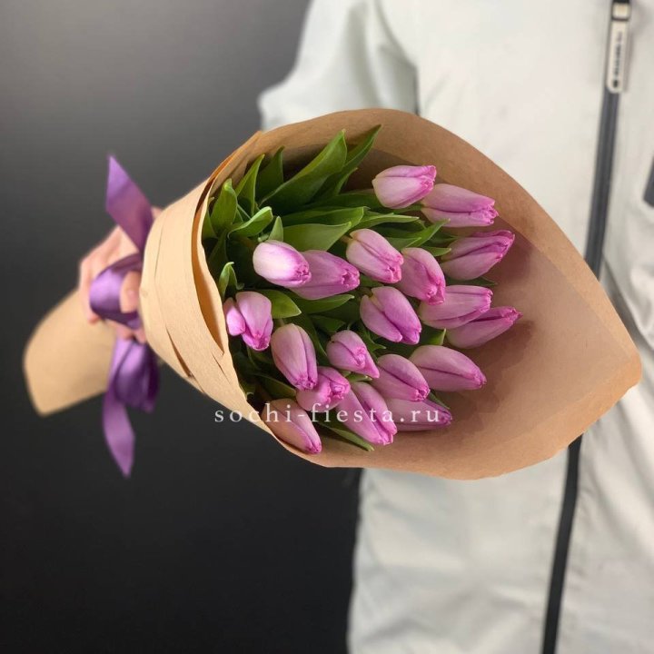 19 розовых  тюльпанов в Благовещенске