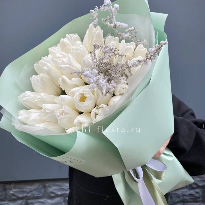 Букет белых тюльпанов "Бьянко" в Благовещенске