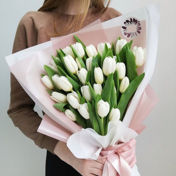 Букет белых тюльпанов "Моника" в Благовещенске