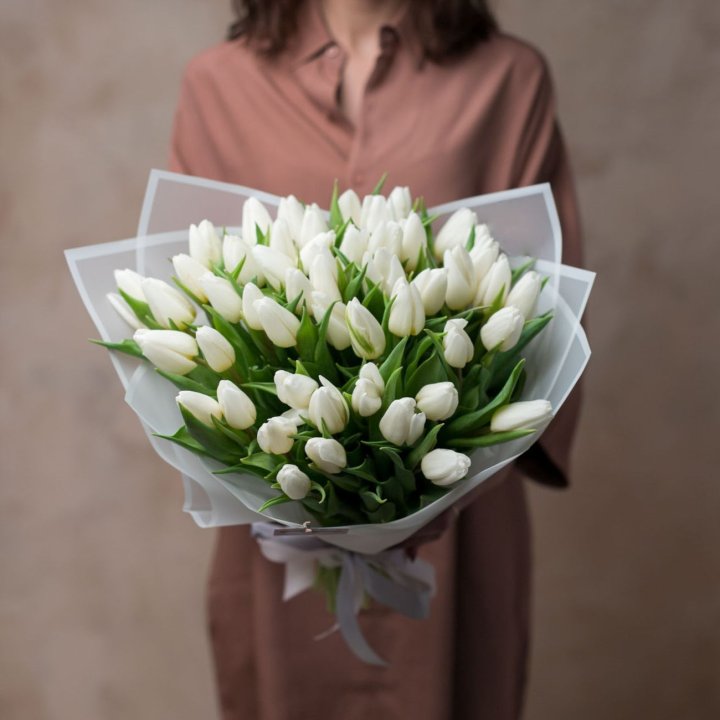 51 белый тюльпан в Благовещенске