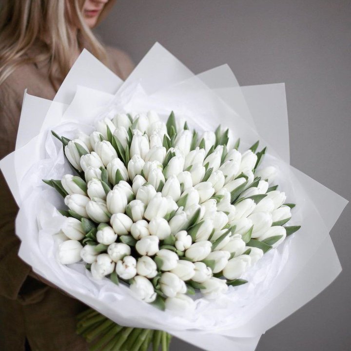 101 белый тюльпан в Благовещенске