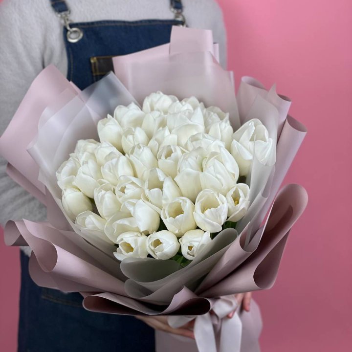 Букет белых тюльпанов "Пур-пур" в Благовещенске