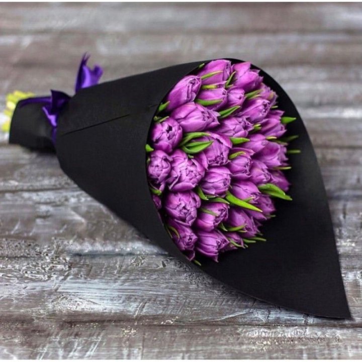 Пионовидные тюльпаны блэк в Благовещенске